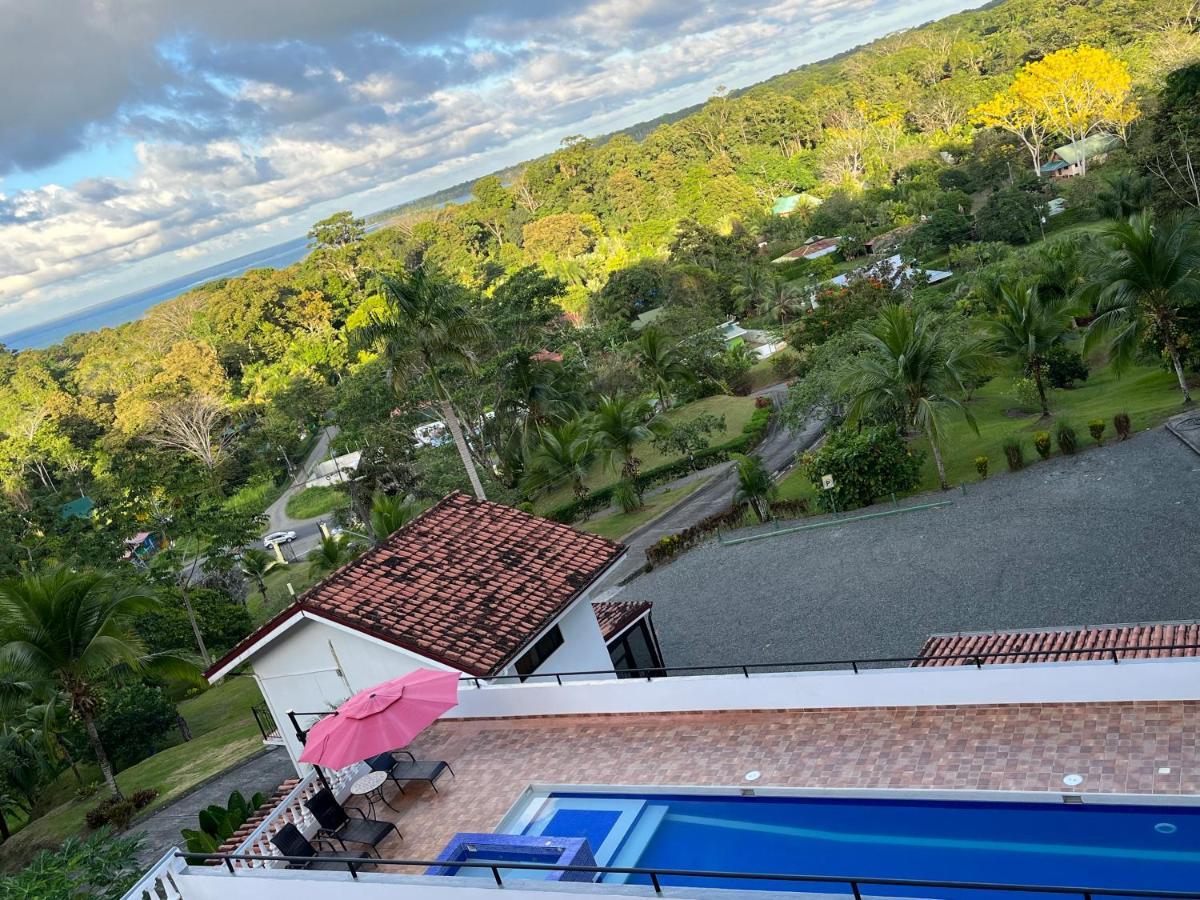 Hotel Los Cielos Del Caribe Cahuita Exterior photo