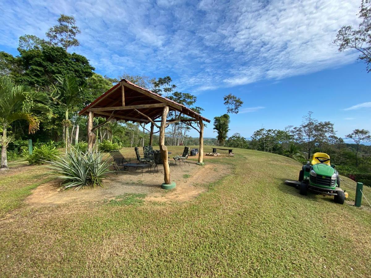 Hotel Los Cielos Del Caribe Cahuita Exterior photo