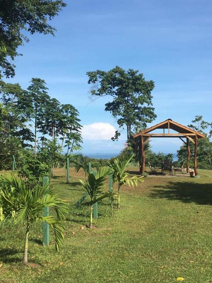 Hotel Los Cielos Del Caribe Cahuita Exterior photo